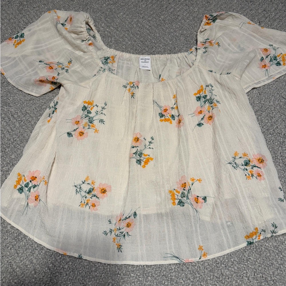 Melrose and Market Floral Top with Puff Sleeves